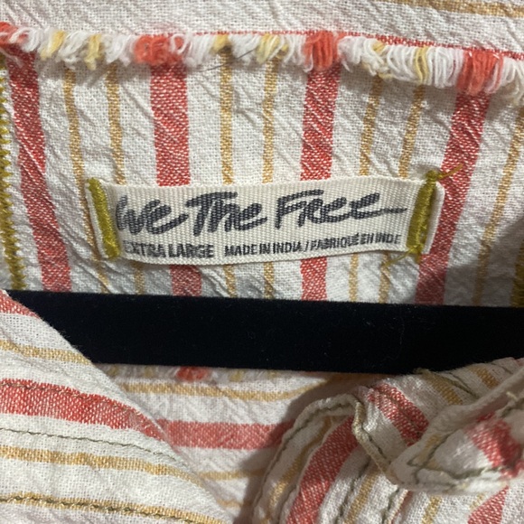 We the Free Oxford Crop Button up long sleeve top - Picture 4 of 7